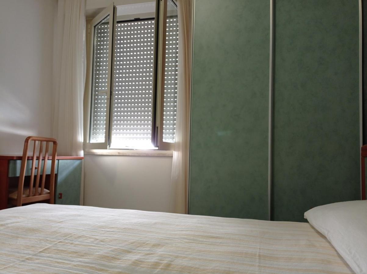 Hotel Costanza Cesenatico Exterior photo